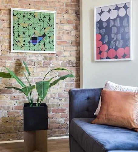 Beautifully Remodeled Flat Downtown #3n Hébergement de vacances