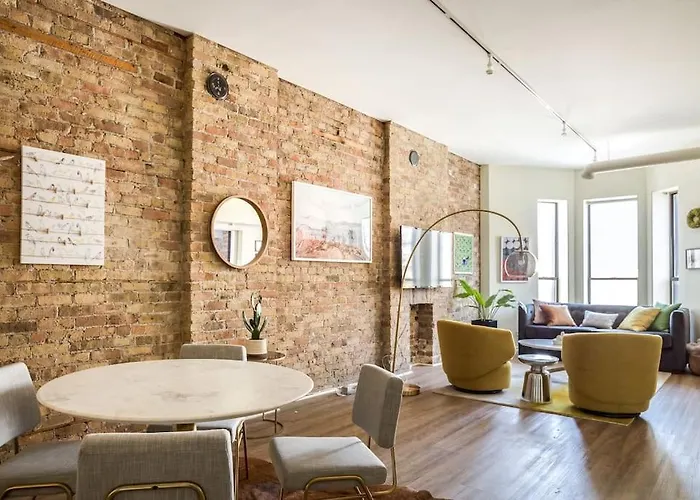 Beautifully Remodeled Flat Downtown #3n Chicago